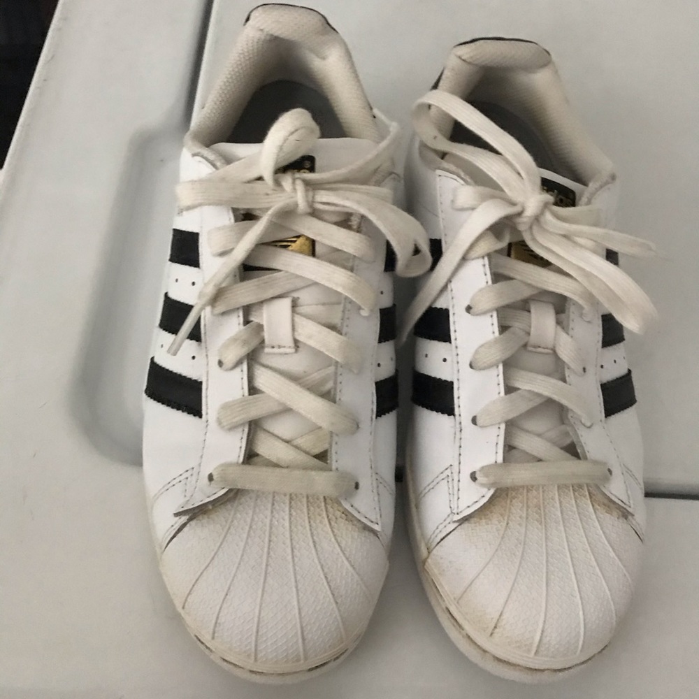 Adidas Superstars for women/men